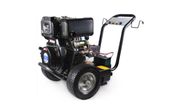 TDB-300D18柴油電啟動(dòng)驅(qū)動(dòng)工業(yè)級(jí)清洗機(jī)