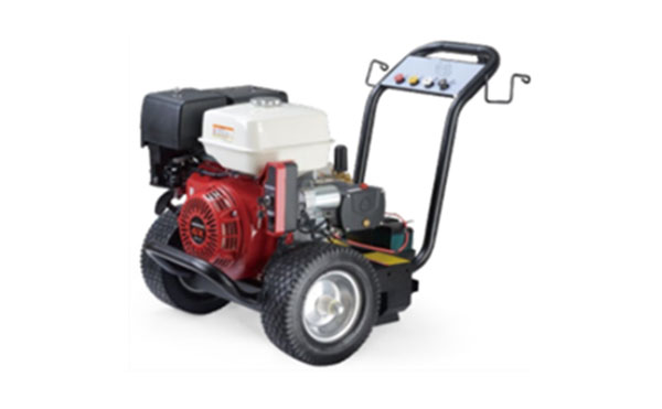 TDB-300C18汽油機(jī)驅(qū)動(dòng)工業(yè)級(jí)清洗機(jī)